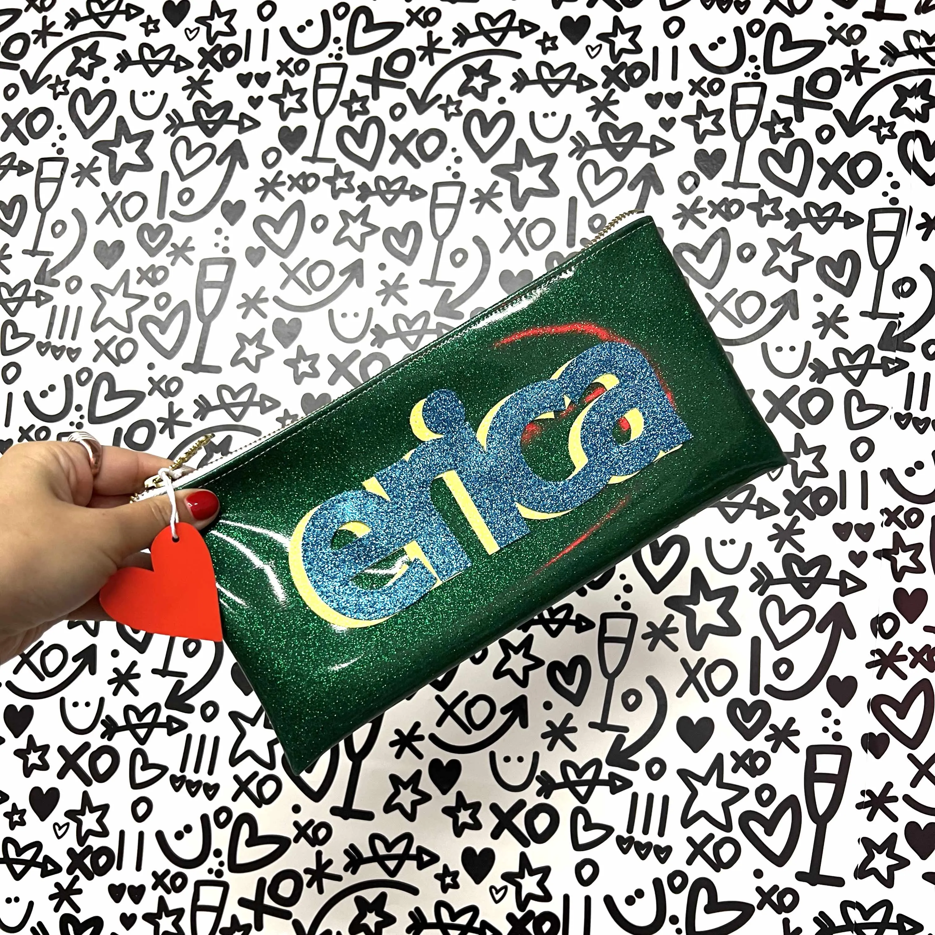🌟 Create Your Own Glitter Vinyl Clutch! 🌟