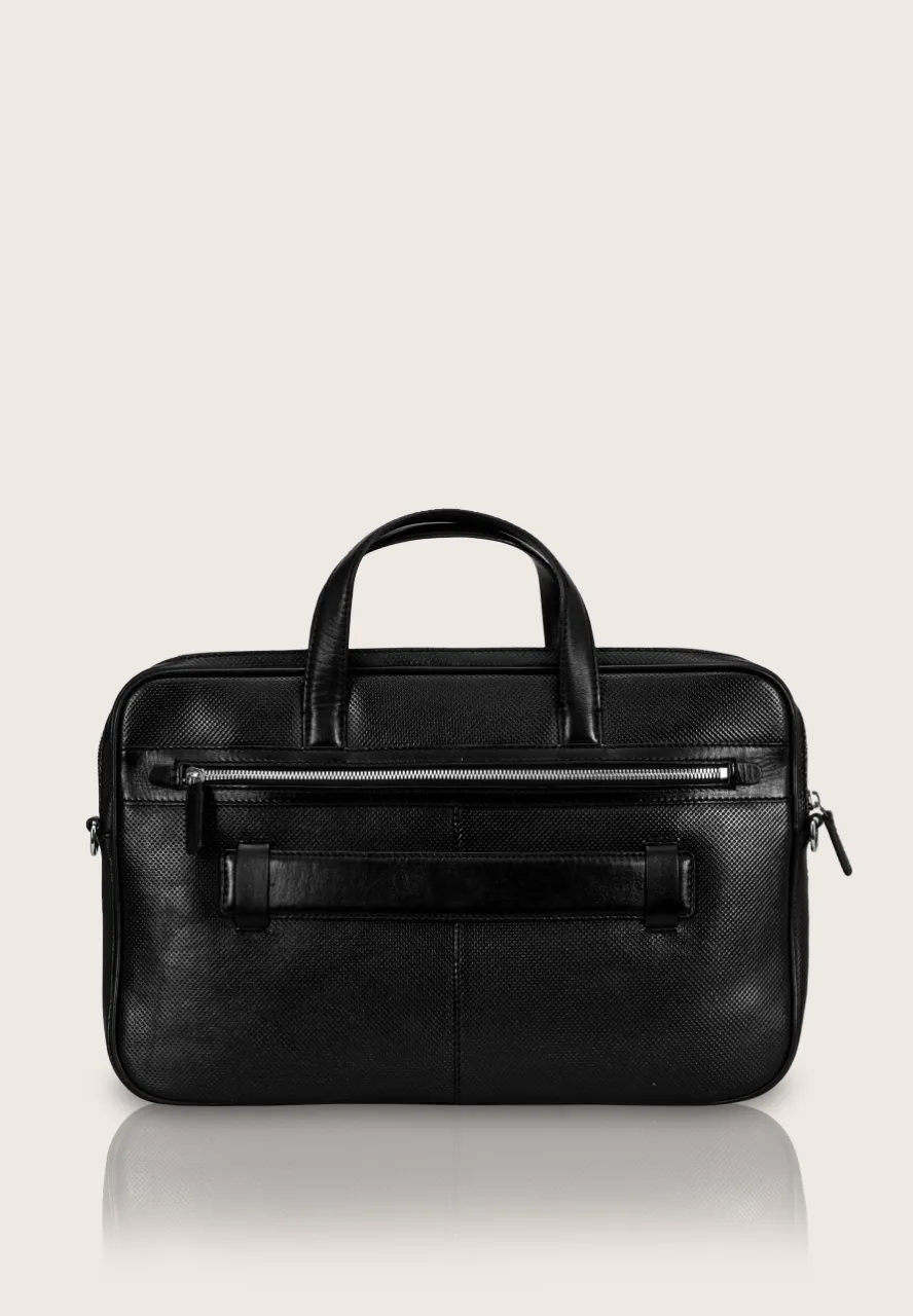 Cedro, the briefcase