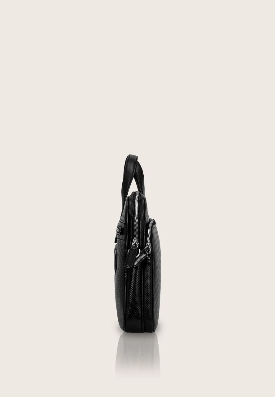 Cedro, the briefcase
