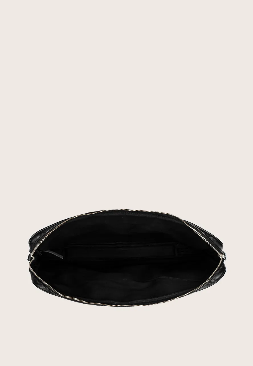 Cedro, the briefcase