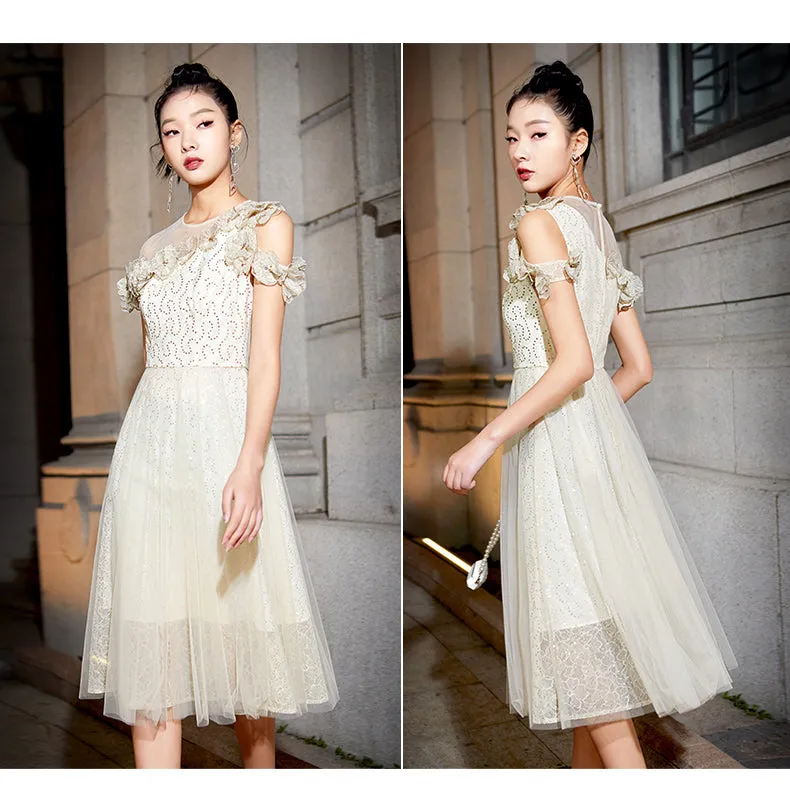 Crafted from high-quality fabric, this elegant dress- Ultra