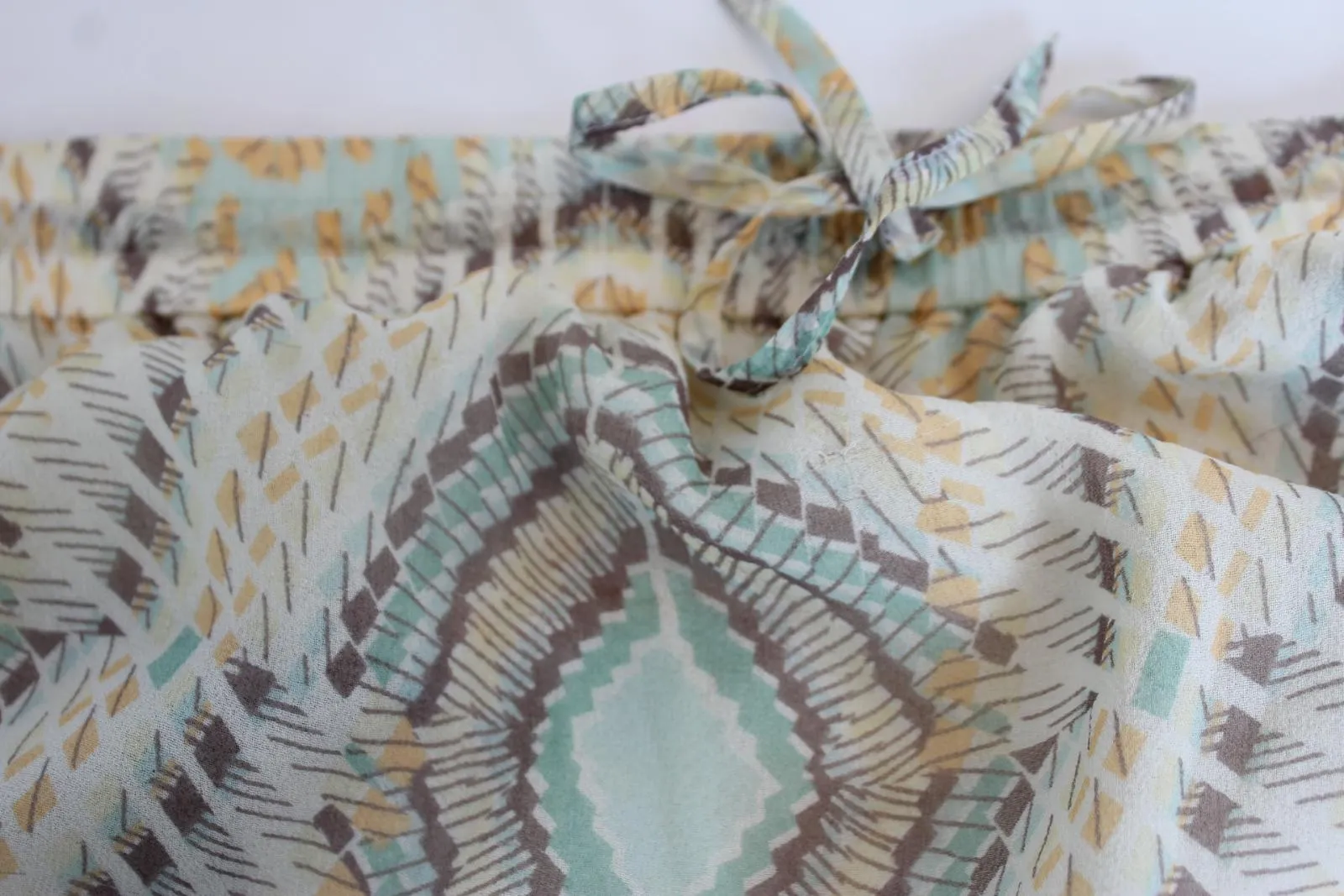 FRENCH CONNECTION Ladies Pale Yellow Multi Off Shoulder Printed Silk Dress UK4