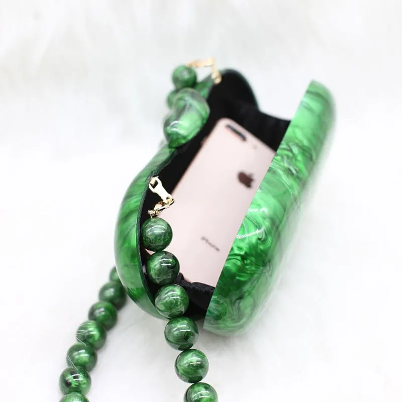 Pearl Clutch