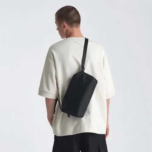 Urth Dolomite 7L Crossbody Camera Sling - Onyx
